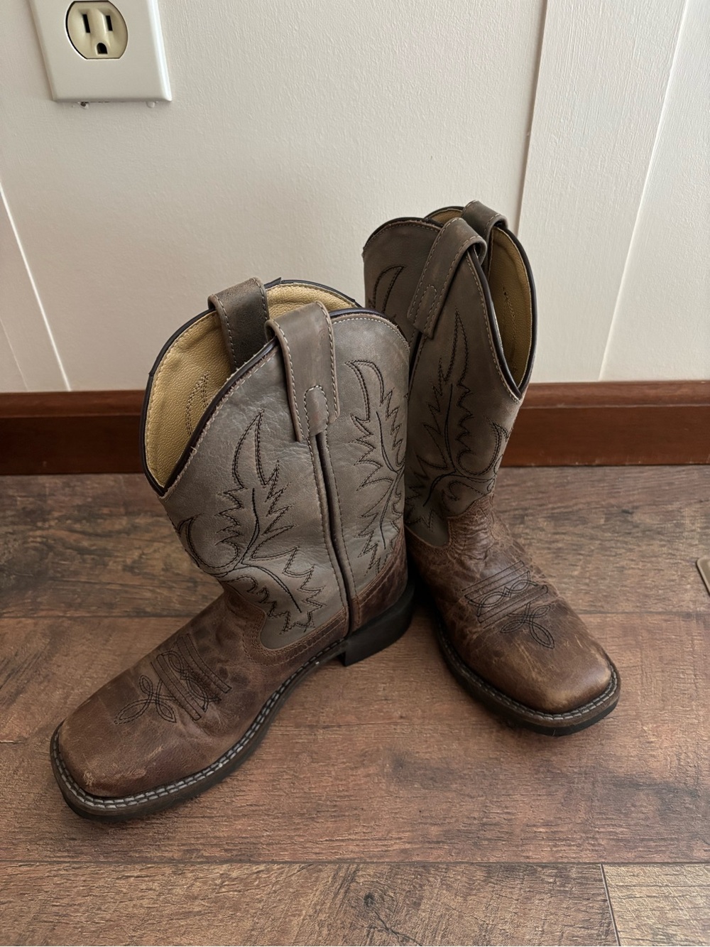 Kids Brown Leather Western Pull-On Boots